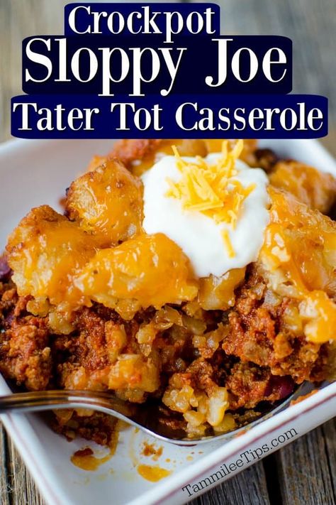 Super easy to make Crock Pot Tater Tot Sloppy Joes Casserole Recipe. Made with ground beef the entire family will love this slow cooker recipe. The crockpot does all the work and you have a great family dinner. This is great comfort food for a crowd. Sloppy Joe Tater Tot Casserole, Crockpot Chicken Casserole, Ground Beef Crockpot Recipes, Slow Cooker Sloppy Joes, Sloppy Joe Casserole, Tater Tot Recipes, Recipe Crockpot, Slow Cooker Casserole, Crockpot Casserole