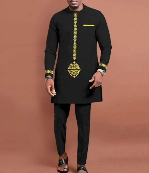 African Prom Suit, Nigeria Men Fashion, Dress Styles For Men, African Male Suits, Groomsmen Outfit, Dashiki Outfit, African Dress Styles, Suit Prom, African Wear For Men