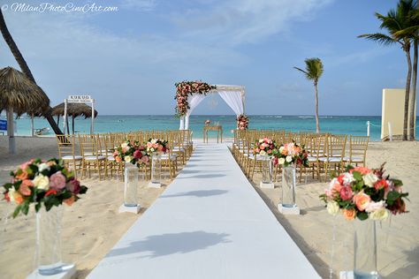 Wedding In Dominican Republic, Beach Wedding Gazebo, Romantic Bridal Hair, Wedding Gazebo, Pool Aesthetic, Beach Wedding Ceremony, Dominican Republic Wedding, Beach Wedding Centerpieces, Beach Things