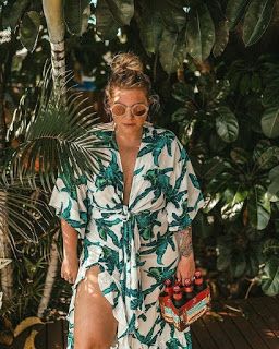 Modernos y juveniles outfits para gorditas Island Vacation Outfits, Trendy Holiday Outfits, Plus Size Beach Outfits, Holiday Outfits Beach, Xl Mode, Tropical Vacation Outfits, Island Style Clothing, Fashion Island, Hawaii Outfits