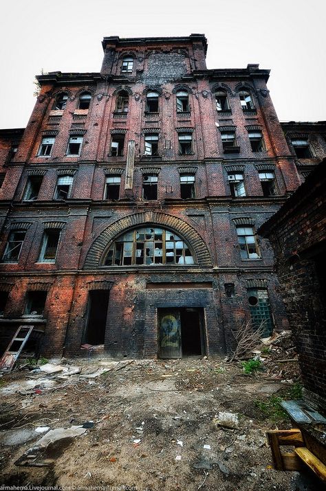 Deserted Places: An abandoned industrial complex in St. Petersburg, Russia / 'Krasny Treugolnik' Abandoned Industrial, Broken Windows, Abandoned Warehouse, Abandoned Property, Abandoned Factory, Spooky Places, Abandoned House, Abandoned Mansions, Haunted Places