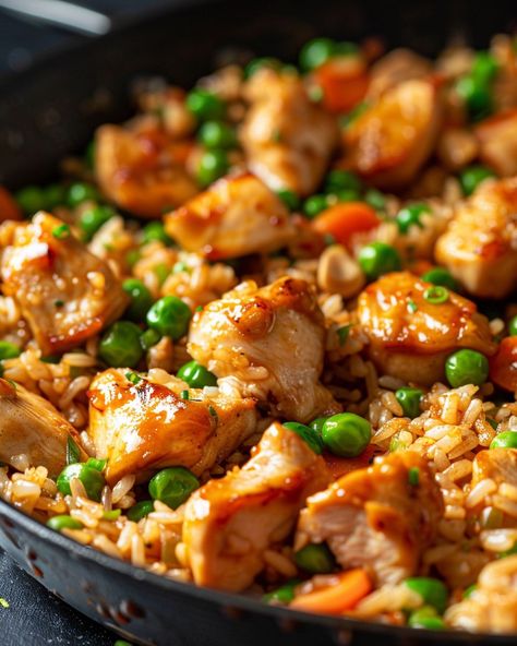 This is probably my hubby's fave recipe ever! Always puts a smile on his face! Respies For Dinner, Clean Cheap Meals, Stovetop Meals Dinners, Weeknight Dinner Ideas For Two, Chicken And Rice Stir Fry Recipes, Cooktop Cove Recipes Chicken, Chicken And Peas Recipes, Quick Supper Recipes, Chicken And Rice Dinner Recipes