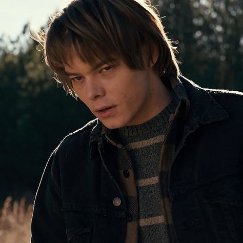 Stranger Things Icon, Stranger Things Season 1, Stranger Things Jonathan, 30 Year Old Man, Charlie Heaton, Dear World, Jonathan Byers, Will Byers, Stranger Things Season