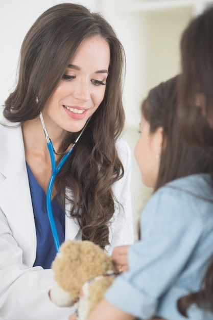 Doctor Treating Patients, Pediatrician Doctor Aesthetic, Pediatric Doctor Aesthetic, Pediatrician Aesthetic, Children Doctor, Doctor Pediatrician, Women Doctor, Doctor Woman, Woman Doctor