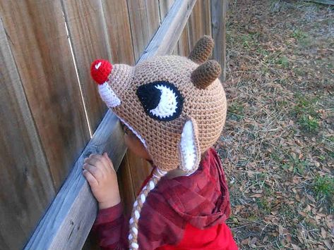 Rudolph hat Crochet Bonnets, Deer Crochet, Crochet Character Hats, Crochet Animal Hats, Crochet Christmas Hats, Reindeer Hat, Crochet Outfits, Christmas Beanie, Crochet Kids Hats