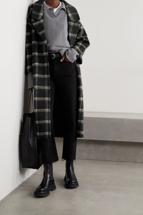 Chelsea Boots Outfit, Apiece Apart, Mode Boho, Wool Blend Coat, 가을 패션, Look At You, Mode Inspiration, Looks Vintage, Fall Winter Outfits