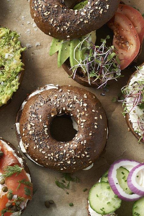 Pumpernickel #Bagels Recipe Rye Bagel Recipe, Pumpernickel Bagel, Rye Bagels, Bagel Recipe Easy, Bagels Recipe, Roasting Coffee, Bagel Toppings, Bagel Shop, Bagel Sandwich