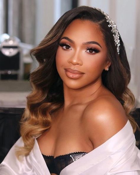 Romantic Wedding Makeup For Brown Eyes, Bride Makeup For Brunettes, Snatched Wedding Makeup, Soft Glam On Brown Skin, Wedding Makeup Mixed Women, Bridal Black Women, Glowy Makeup Wedding, Makeup Looks For Wedding Bridesmaid, Wedding Glam Makeup Brides