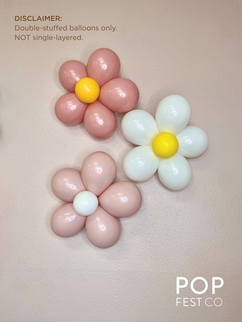 "Create your own 🌼daisy balloons🌼 with PopFestCo's signature custom colors! All our balloons are highly durable, high quality, are bio-degradable. Each kit comes with everything you need to create the cutest balloon daisy just like a pro! 🥰 We provide you with instructions and a video to help you execute this masterpiece! This kit will be DOUBLE-STUFFED balloons and are NOT single-layered. Description: White Daisy Kit contains: 18 count -- 5\" double-stuffed balloons to create 3 opaque daisie Yellow Double Stuffed Balloons, Daisy Balloon Bouquet, Daisy Balloons Diy, Flowers Balloons Decorations, Daisy Pinata, Small Balloon Decorations, Flowers Birthday Decorations, Daisy Balloon Arch, Flower Balloon Garland