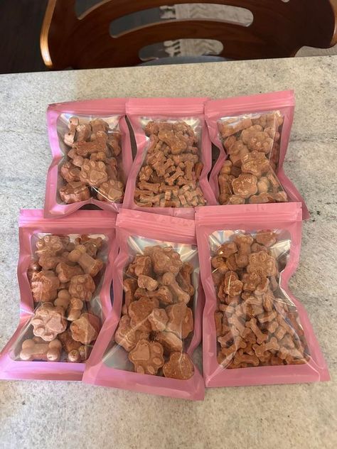 Freezes Dried Pet Treats | My first dog treats | Facebook Freeze Dried Dog Treats Diy, Freeze Dry Dog Treats, Freeze Dried Dog Treats Recipes, Dog Treat Bags Diy, Eggs For Dogs, Dried Dog Treats, Freeze Dried Food Storage, Harvest Right Freeze Dryer, Freeze Dried Dog Treats