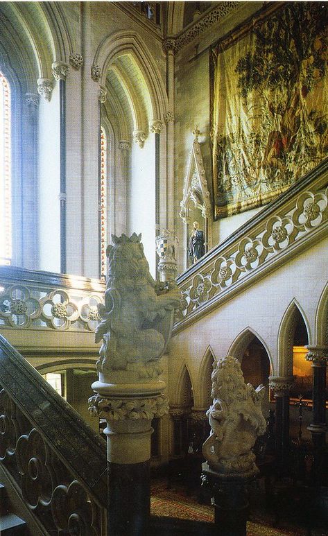 Grand Staircases, Building References, Victorian Castle, Castle Interior, Arundel Castle, English Houses, Fairytale Decor, Castle Pictures, English Interior