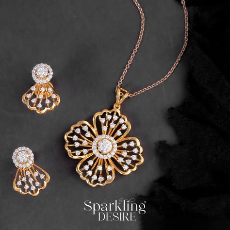 Diamond Pendant And Earrings, Gold Pendant Necklace Jewellery, Baby Jewelry Gold, Cz Jewellery, Jewelry Necklace Simple, Gold Jhumka, Diamond Pendant Jewelry, Real Diamond Earrings, Gold Earrings Models