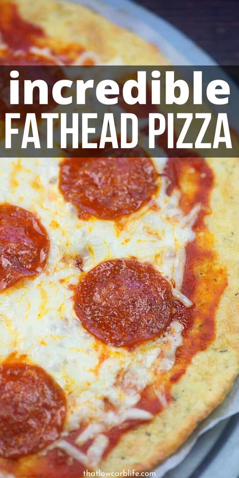 Classic Pizza Dough Recipe, Fathead Pizza Dough, Pizza Chaffle, Low Sugar Dinners, Dolce Poche Calorie, Fathead Pizza, Quick Keto Breakfast, Healthy Low Fat Recipes, Chaffle Recipe