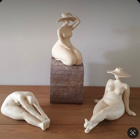 Ceramic Woman, Ceramic Sculpture Figurative, Arte Grunge, Sculpture Art Clay, Air Dry Clay Projects, Sculptures Céramiques, Pottery Workshop, Pottery Handbuilding, Clay Crafts Air Dry