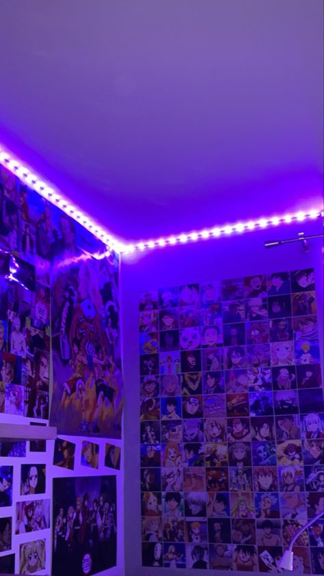 Anime Theme Room Ideas, One Piece Room Decor Anime, One Piece Room Ideas Anime, Otaku Girl Aesthetic, Naruto Room Ideas, Anime Room Ideas Bedrooms, Naruto Room, One Piece Room, Wallpaper For Walls Interiors