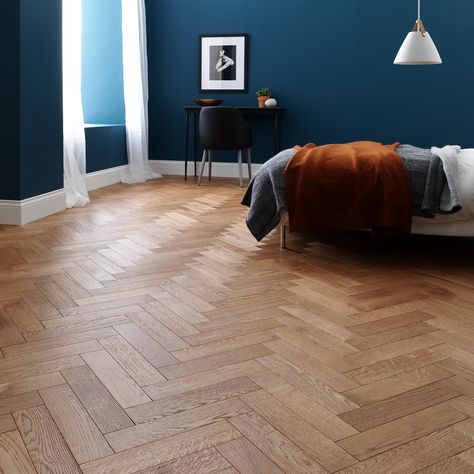 How to choose the best bedroom flooring | Real Homes Oak Flooring Bedroom, Woodpecker Flooring, Bedroom Wooden Floor, Flooring Bedroom, Oak Parquet Flooring, Wood Parquet Flooring, Parquet Floor, Natural Wood Flooring, Flooring Design