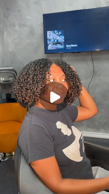 DESTINY🌷 The Blueprint | Houston Stylist on Instagram: "I love a wash n go even though I don’t get to do them very often! This one came out sooo good😍 and this is actually her 3rd week on the healthy hair package!  • • • #houston #houstonbraids #houstonbraider #houstonstylist  #htxbraids #htxbraider #htxstylist #houstonhairstylist #houstonknotlessbraids #houstonknotless #knotlessbraids #braidinspo #houstonsilkpress #htxsilkpress #houstonquickweave #htxquickweave #houstoncolorist #htxcolorist #houstonhairdye #houstoncolorspecialist" Wash And Go Natural Hair, Boo Thang, Natural Hair Stylists, Nappy Hair, Wash N Go, Wash And Go, The Blueprint, Quick Weave, Silk Press