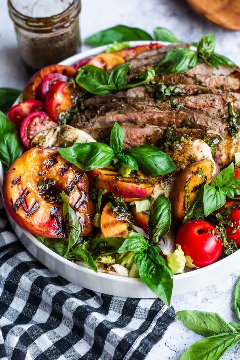 Grilled Flank Steak Salad with Peaches Steak Salad Recipes, Recipe With Peaches, Flank Steak Salad, Best Grilled Steak, Steak Salad Recipe, Strawberry Chicken Salad, Grilled Steak Salad, Grilled Peach Salad, Potluck Side Dishes