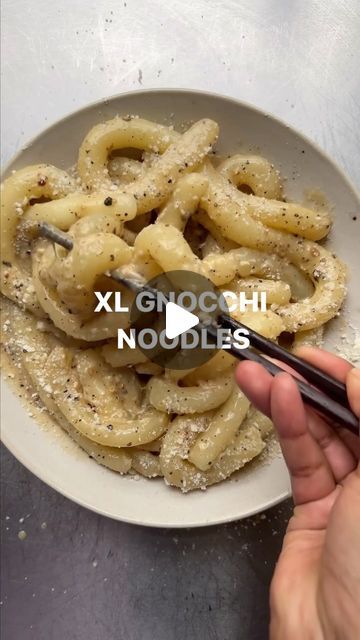 Thick Potato Noodles, Gnocchi Noodle Recipes, Black Peppercorn Sauce, Types Of Peppers, Potato Noodles, Peppercorn Sauce, Pasta Roller, Special Occasion Food, The Mob