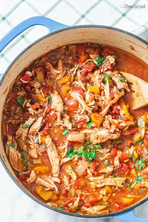 Healthy Chicken Chili, Dutch Oven Soup, Le Creuset Recipes, Dutch Oven Chicken, Healthy One Pot Meals, One Pot Dinners, Dutch Oven Cooking, Dutch Oven Recipes, Oven Chicken