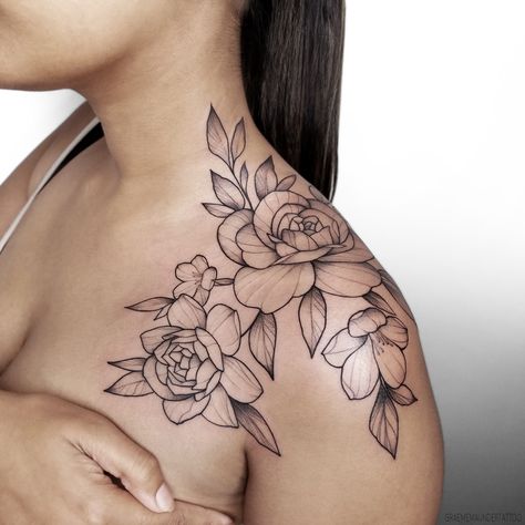 A simple black & grey mixed floral tattoo. A fun placement covering just a bit of her shoulder chest & neck.  (By Graeme Maunder)  #floraltattoo #flowertattoo #shouldertattoo #necktattoo #graememaunder #getmauney #rosetattoo #botanicaltattoo #vancouvertattoo #blackworktattoo #girlstattoo #girlswithtattoos #tattoo #tattoos #tattooideas #tattooinspiration Shoulder To Neck Tattoos For Women, Neck To Shoulder Tattoo, Shoulder Neck Tattoo, Shoulder Tattoo Female, Shoulder Piece Tattoo, Chest Tattoo Female Upper, Flower Neck Tattoo, Front Shoulder Tattoos, Shoulder Cap Tattoo