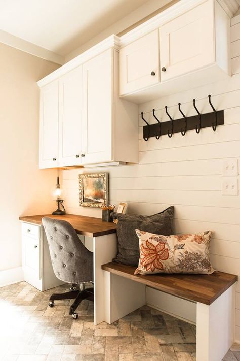 Modern farmhouse desk area/mudroom. Office Mudroom Combo Entryway, Small Mudroom With Desk, Mud Room Office Ideas, Desk In Entryway Ideas, Desk In Entryway Entrance, Mudroom And Office Combo, Laundry Room Desk Area, Drop Zone With Desk, Mudroom Desk Ideas