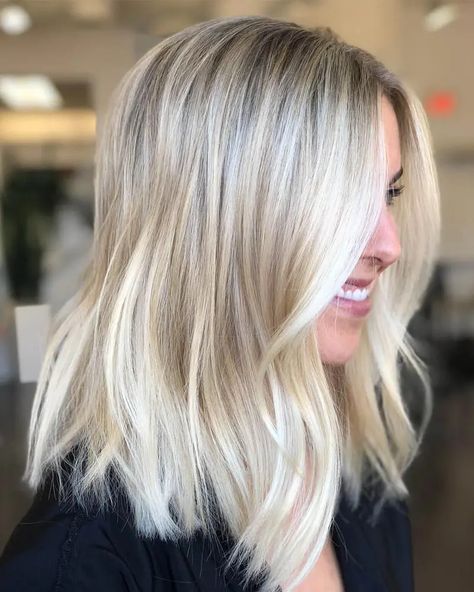 61 Shoulder-Length Hairstyles For Women: Medium-Length Styles Short Hair For Summer, Shoulder Length Blonde, Straight Bob Wig, Balayage Bob, Human Hair Wigs Blonde, Beauty Hairstyles, High Ponytail, Blonde Hair Inspiration, Straight Bob