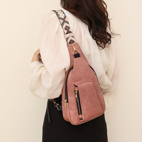 New product: Women's Cross-body Bag Casual Simple 👉🏽👉🏽 https://nuel.ink/ZuGgl5 Sling Bag Women, Waist Bag Women, Womens Sling Bag, Mini Mochila, Rose Bonbon, Adjustable Bag, Travel Shopping, Waist Bags, Pink Vintage