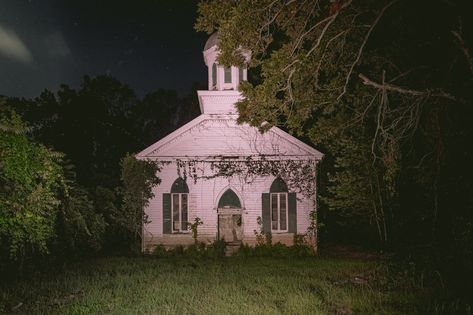 breezeh on Twitter: "Photos I took in the south… " Southern Gothic Aesthetic, Creepy Cute Aesthetic, Haint Blue, Fall 23, Concept Ideas, American Gothic, Southern Gothic, Gothic Aesthetic, Arte Obscura