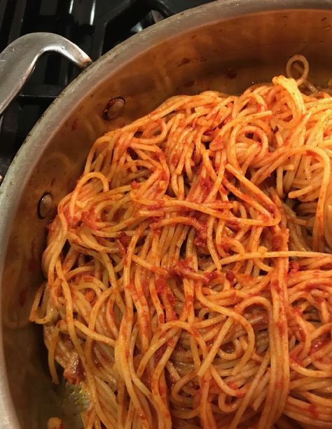 Pinto Bean, Beet and Bulgur Burgers | The City Cook, Inc. Beans And Spaghetti, Spaghetti With Olives, Spaghetti Pictures, Pantry Dinner, Long Pasta, Dinner Spaghetti, Food Spaghetti, Matzo Balls, Spagetti Recipe