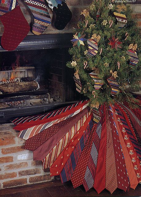 This isn't mine, but I'd like to make a tree skirt out of neckties by next Christmas. Ruffled Tree Skirt, Diy Christmas Tree Skirt, Necktie Quilt, Necktie Crafts, Tree Skirt Pattern, Tie Ideas, Plastic Tree, Old Ties, Christmas Tree Skirts