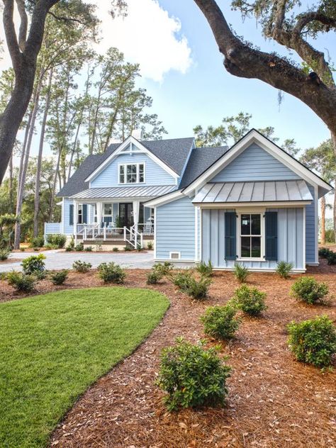 Low Country Cottage Interior, Bunkhouse Remodel, Country Front Porches, Low Country Homes, Manifest Board, Hgtv Dream Homes, Porch Styles, Wraparound Porch, South Carolina Homes