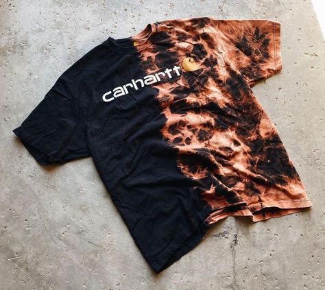 Bleach Shirt Diy, Bleaching Clothes, Reworked Clothes, Ropa Upcycling, Tie Dye Patterns Diy, Tie Dye Crafts, Trendy Shirt Designs, Carhartt Shirts, Bleach Tie Dye