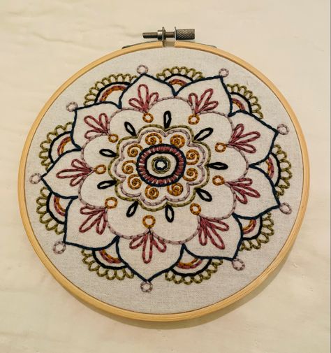 Hand embroiderd mandala Mandela Embroidery, Embroidery Mandala, Embroidered Mandala, Mandala Embroidery, Embroidering Machine, Shirt Makeover, Embroidery Embellishments, Hand Work Embroidery, Cow Painting