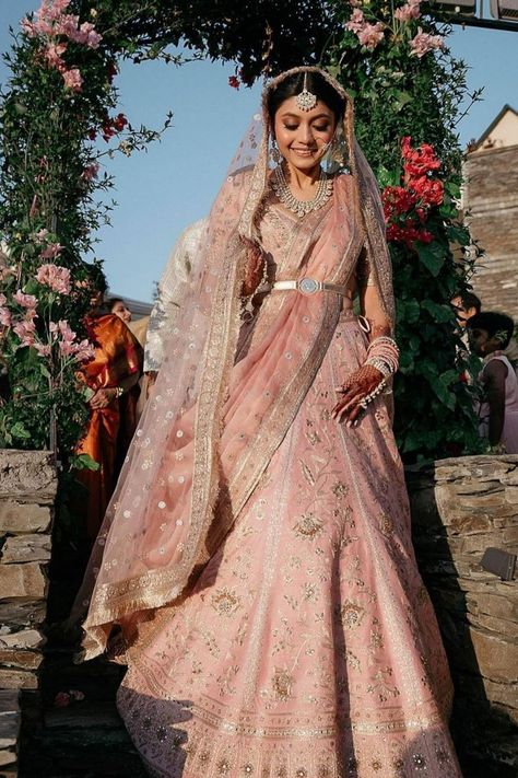 Pastel Pink Lehenga, Pastel Lehenga, Pink Bridal Lehenga, Bridal Lehenga Designs, Colour Trend, Latest Bridal Lehenga, Lehenga Designs Simple, Millennial Pink, Pink Lehenga