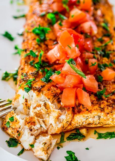 Halibut Recipes Healthy, Garlic Marinade, Halibut Recipes, Clean Eating Recipes For Dinner, Clean Eating Dinner, Fish Dinner, Healthy Fish, Healthy Dishes, Fish Dishes