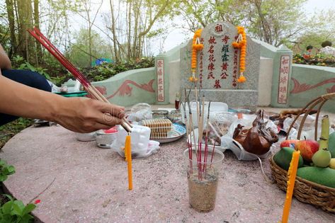 Ratchaburi, Thailand - April 4, 2017 : Thai people praying Ancestor Worshipping , #sponsored, #people, #Thai, #Ancestor, #praying, #Thailand #ad Praying To Ancestors, Ancestor Meditation, Ratchaburi Thailand, Festival Editorial, People Praying, Ancestor Worship, Qingming Festival, Festival Photo, April 4