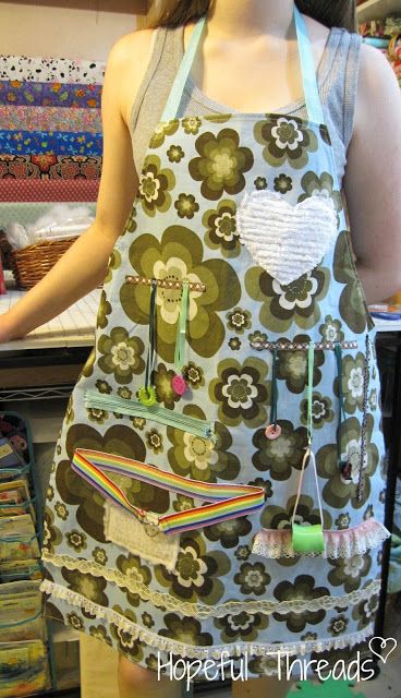 Hopeful Threads: A QUICK & EASY way to make a Fidget Apron Fidget Crafts, Fidget Apron, Busy Blankets, Alzheimer's Activities, Fidget Ideas, Activities For Seniors, Fidget Quilts, Alzheimers Activities, Family Tips