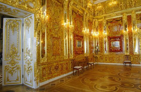 history-lists-8-lost-masterpieces-of-art-the- Catherine Palace, Amber Room, Underground Bunker, Peter The Great, Greatest Mysteries, Imperial Russia, Secret Rooms, National Treasure, Dali