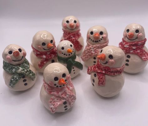 potoddity - Etsy Snowman Pottery, Pottery Snowman, Mini Snowman, Ceramic Snowman, Handmade Snowman, Ornament Snowman, Mini Christmas, Snowman Ornaments, Ceramic Christmas