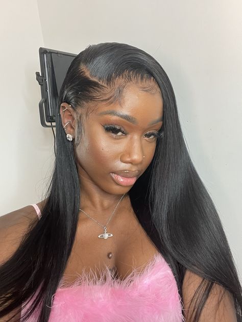 Aquarius Season😝♒️💕 on Twitter: "Attachment : 4 images.… " Blk Hairstyles, Prom Hairstyle, Aquarius Season, Colour Wheel, 4 Images, Hair Laid, Black Wig, Lace Hair, Side Part