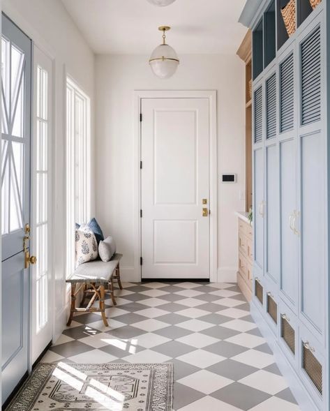 Checkered Flooring, Checkerboard Floor, Mudroom Laundry Room, Mudroom Design, Design A Space, Up House, Laundry Mud Room, Decoration Inspiration, Colonial House