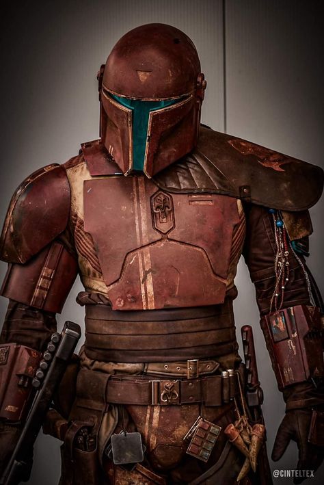 Mandalorian Armour Designs, Mandalorian Oc Cosplay, Mandalorian Crusader, Mandalorian Armor Concept, Mandalorian Armor Design, Mandalorian Sith, Mandolorian Armour, Mandolorian Armor, Mandalorian Warrior