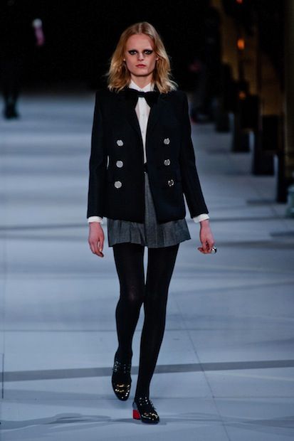 Yves Saint Laurent Fall 2014 #black #bow Saint Laurent 2014, Tights Outfits, Trend Board, Saint Laurent Fashion, Bouchra Jarrar, Style Parisienne, London Fashion Weeks, Fashion Things, Perfect Legs