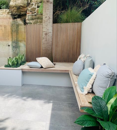 Courtyard Bench Seating, Floating Bench Seat, Floating Bench, Garden Renovation, Courtyard Gardens, Courtyard Gardens Design, Courtyard Design, Contemporary Coastal, Outdoor Gazebos