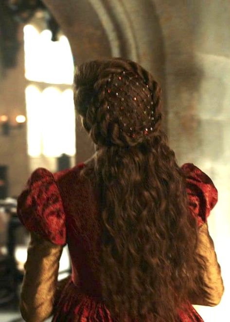 Charlotte Hope, The Spanish Princess, Historical Hairstyles, Medieval Hairstyles, Spanish Princess, Catherine Of Aragon, Historical Women, Fantasy Hair, Princess Hairstyles