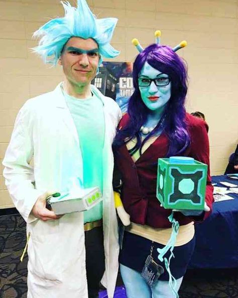 Rick And Unity, Rick And Morty Costume, Morty Costume, Trending Halloween Costumes, Geeky Halloween Costumes, Great Halloween Costumes, Couples Halloween Outfits, Halloween Traditions, Trendy Halloween Costumes