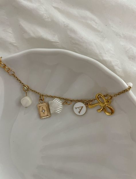 Customized Charm Bracelet & Necklace Set Charm Necklace Diy, Icon Jewelry, Custom Charm Bracelet, Preppy Jewelry, Jewelry Accessories Ideas, Jewelry Essentials, Stacked Jewelry, Jewelry Lookbook, Creating Jewelry