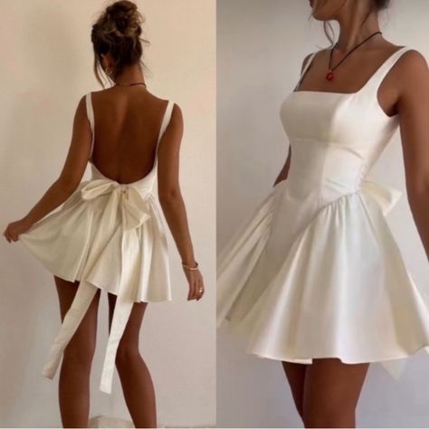 Nwot Size Large. Regular Cup. Tag Cut In Half. Questions? Leave A Comment Below! White Mini Dress Wedding Reception, Reception Dress Mini, Mini Reception Dress, Black Tie Christmas, Bride To Be Dress, Anniversary Brunch, White Reception Dress, Winter Gown, Bodycon Gown