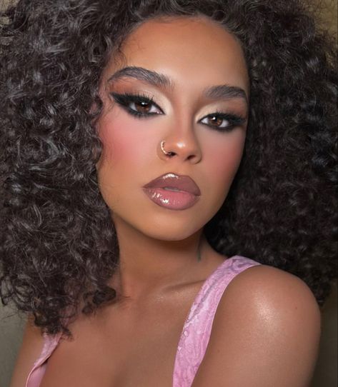 Barbie Inspired Makeup, Black Queen Makeup, Slay Makeup, Birthday Makeup Looks, Makeup Artist Logo, Barbie Inspired, Formal Makeup, Birthday Makeup, Brown Skin Makeup